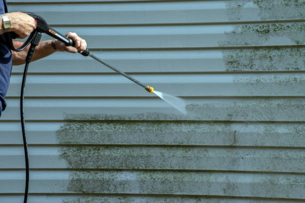 Best Garage Pressure Washing  in Strasburg, OH